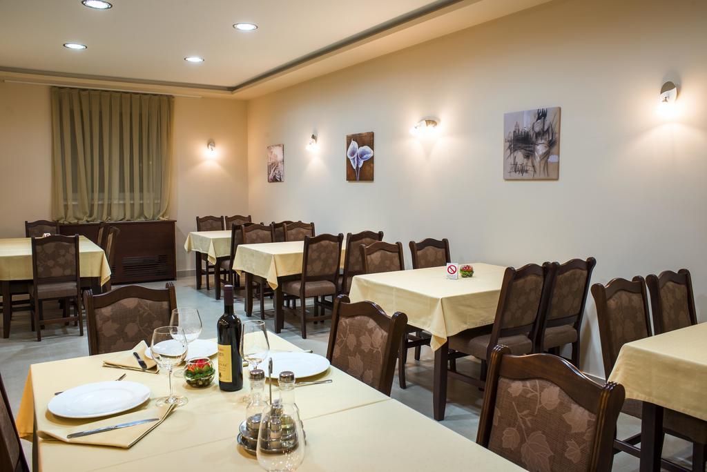 Garni Hotel Semlin B&B Beograd Ngoại thất bức ảnh